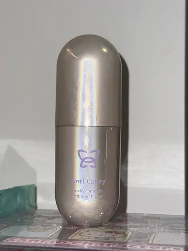 Mother Of Pearl Anti cakey gripping primer