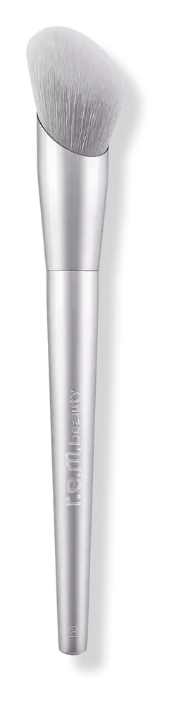 r.e.m. beauty B1 Blush Brush