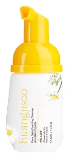 Huangjisoo Pure Foaming Cleanser Anti-Trouble Chamomile