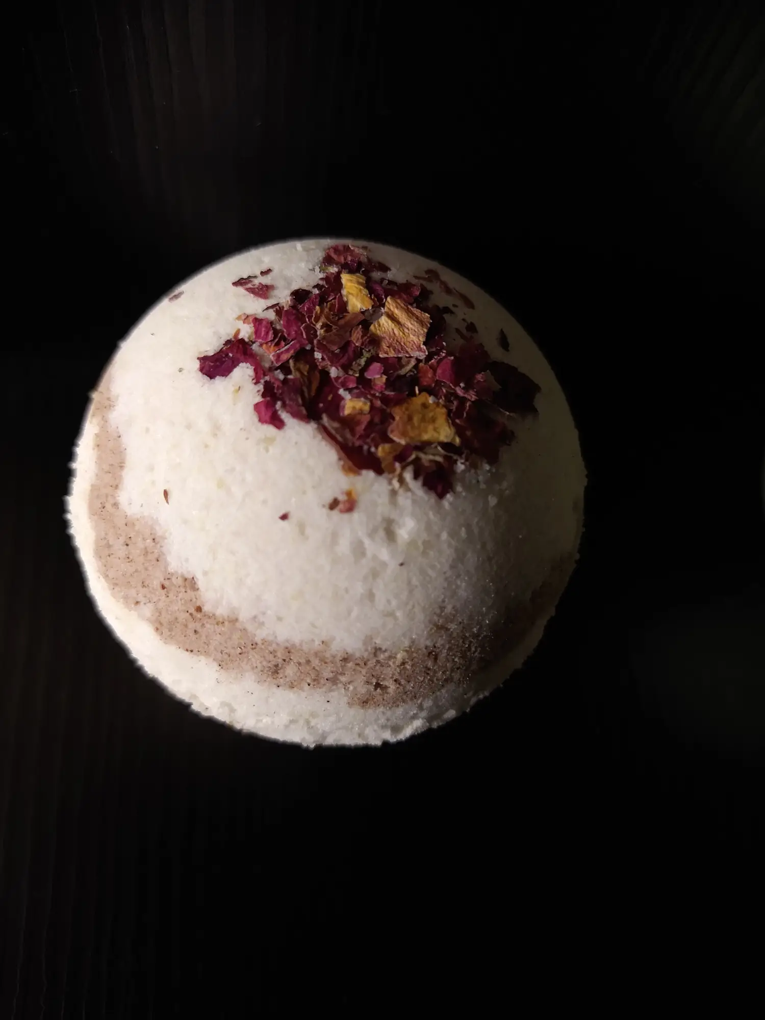 Sana Body And Bath Noche Buena Bath Bomb