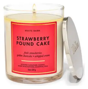 Bath & Body Works Single Wick Candle Strawberry Pound Cake