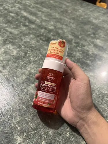 Fresh Skinlab Tomato Glass Skin 3 in 1 Vitamin C Brightening Foam Cleanser