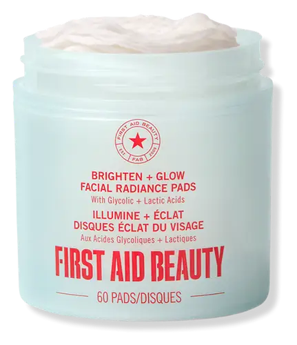 First Aid Beauty Brighten + Glow Facial Radiance Pads With Glycolic + Lactic Acids