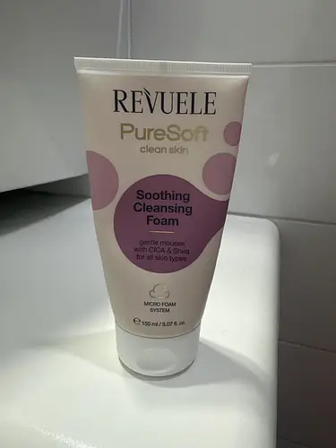 Revuele Soothing Cleansing Foam