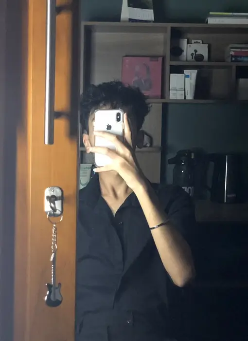 Zafeer's avatar