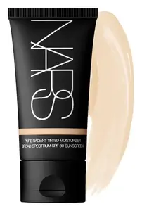 NARS Cosmetics Pure Radiant Tinted Moisturizer SPF 30 Finland
