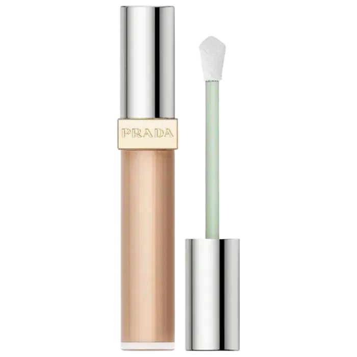 Prada Blurring + Micro-Correcting Concealer LW3