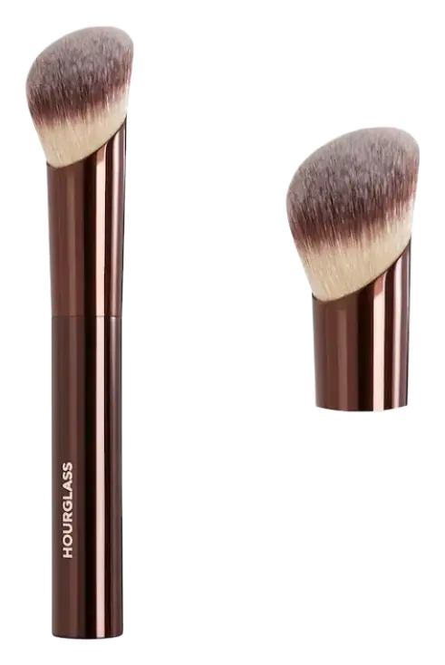 Hourglass Cosmetics Ambient Soft Glow Foundation Brush