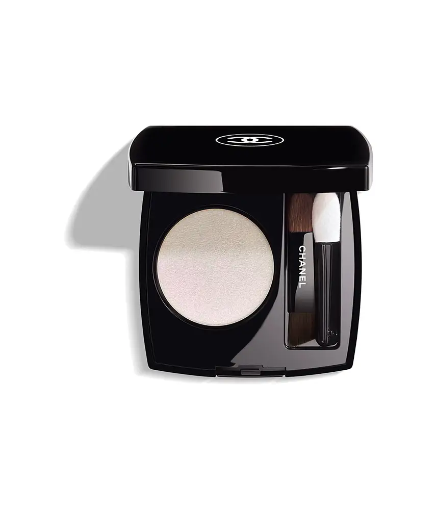 Chanel Ombre Essentielle Multi-Use Longwearing Eyeshadow 220 Blanc Perle