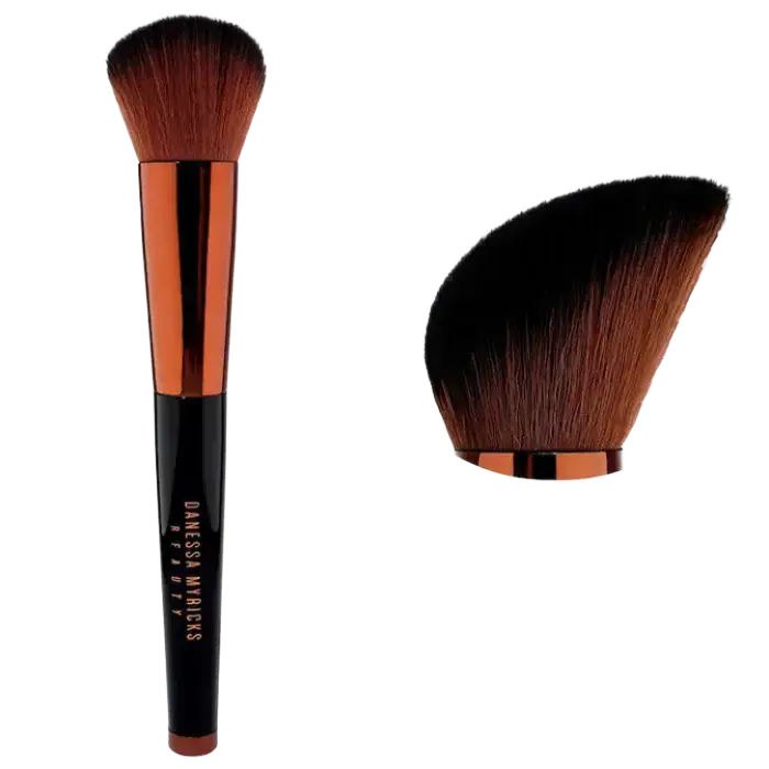 Danessa Myricks Beauty Yummy Face 1.0 All Over Complexion Brush