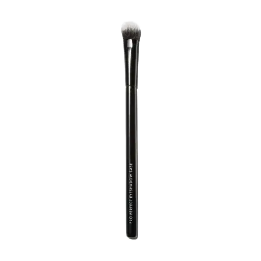 Beauty Pie Pro Perfect Eyeshadow Base Brush