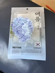 Pretty Skin Summer Hydrangea mask