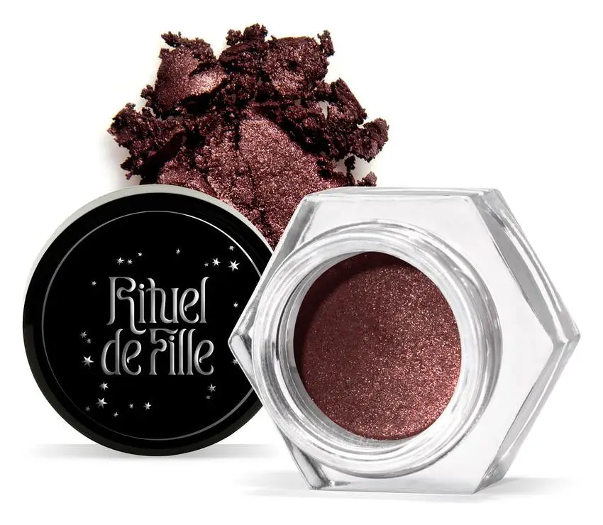 Rituel de Fille Eye Soot Exuviae
