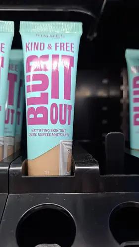 Rimmel London Blur it out