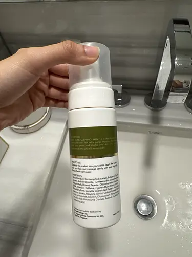 Aivee Acne Clearing Wash