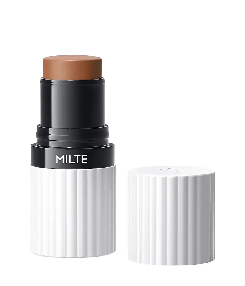 Und Gretel Milte Foundation Stick Balanced Dark 08