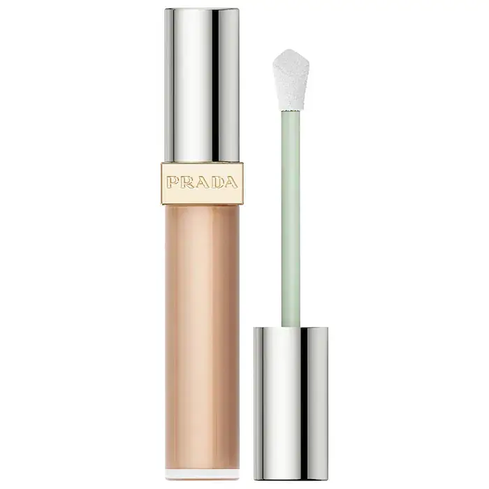 Prada Blurring + Micro-Correcting Concealer LW3