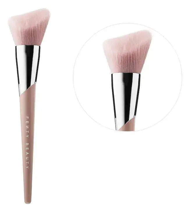 Fenty Beauty Cheek Hugging Bronzer Brush 190