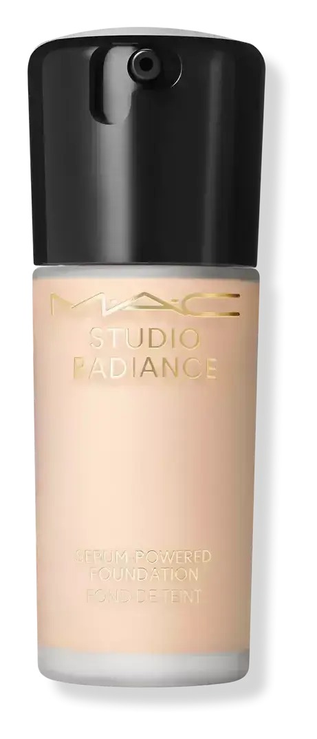 Mac Cosmetics Studio Radiance Serum-Powered Foundation NW10