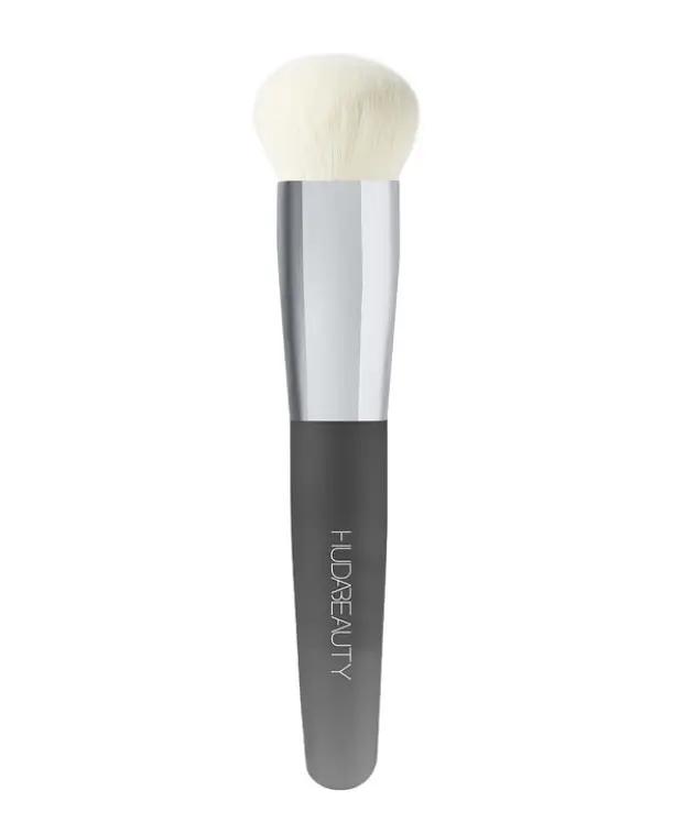 Huda Beauty Easy Blur Base Brush Mini