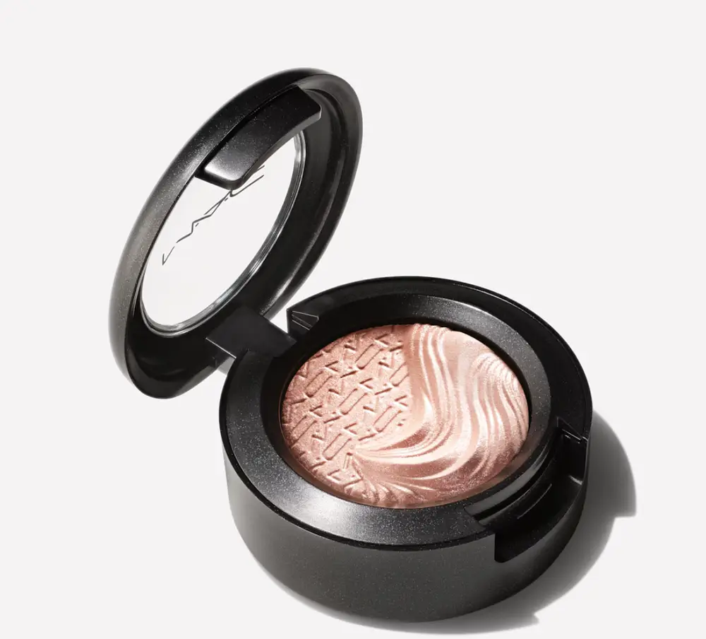 Mac Cosmetics Extra Dimension Single Eyeshadow A natural flirt