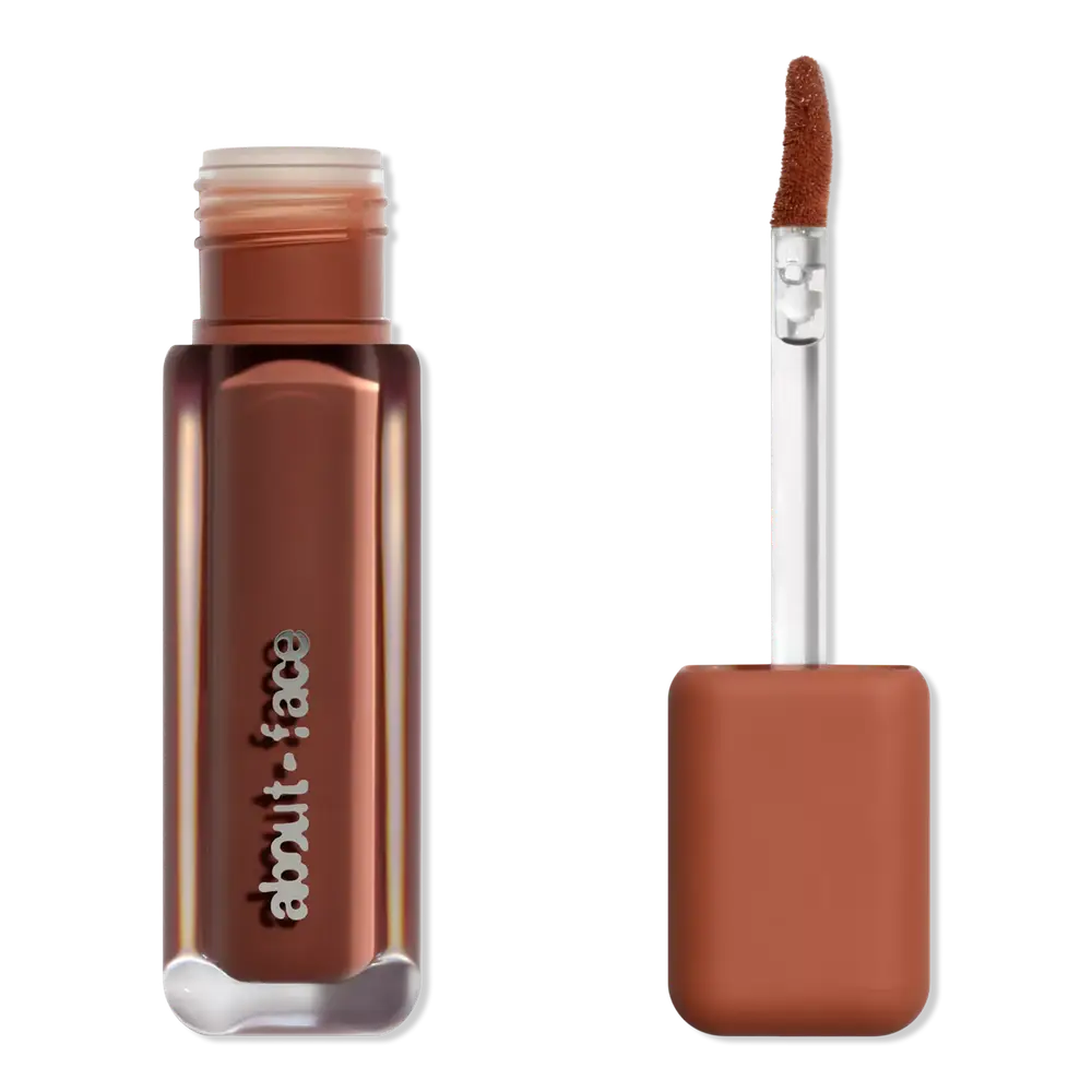 about-face Blur Matte Lip Plump Side-Eye