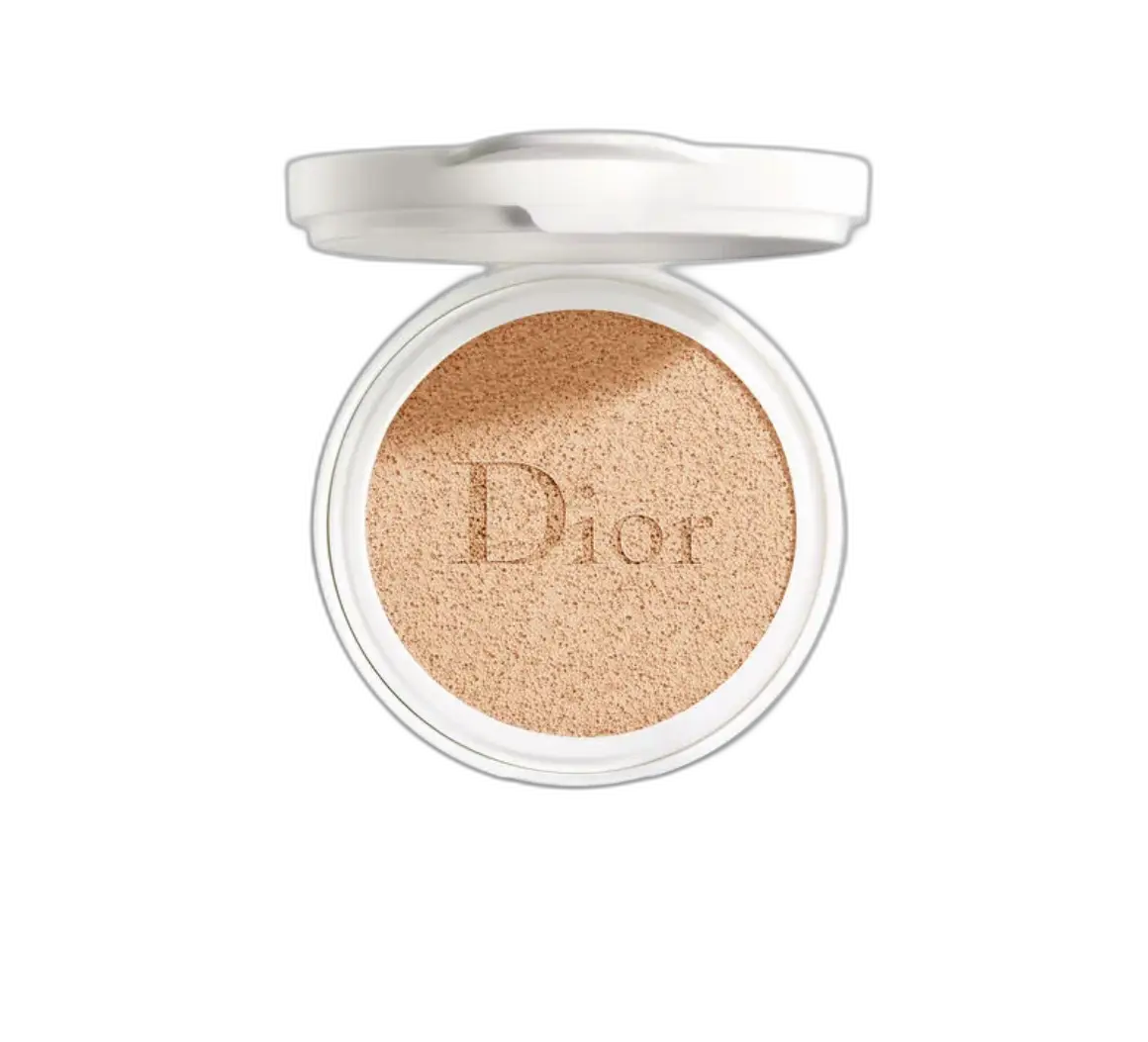 Dior Capture Dreamskin Moist & Perfect Cushion SPF 50 PA+++ 020 Light Beige