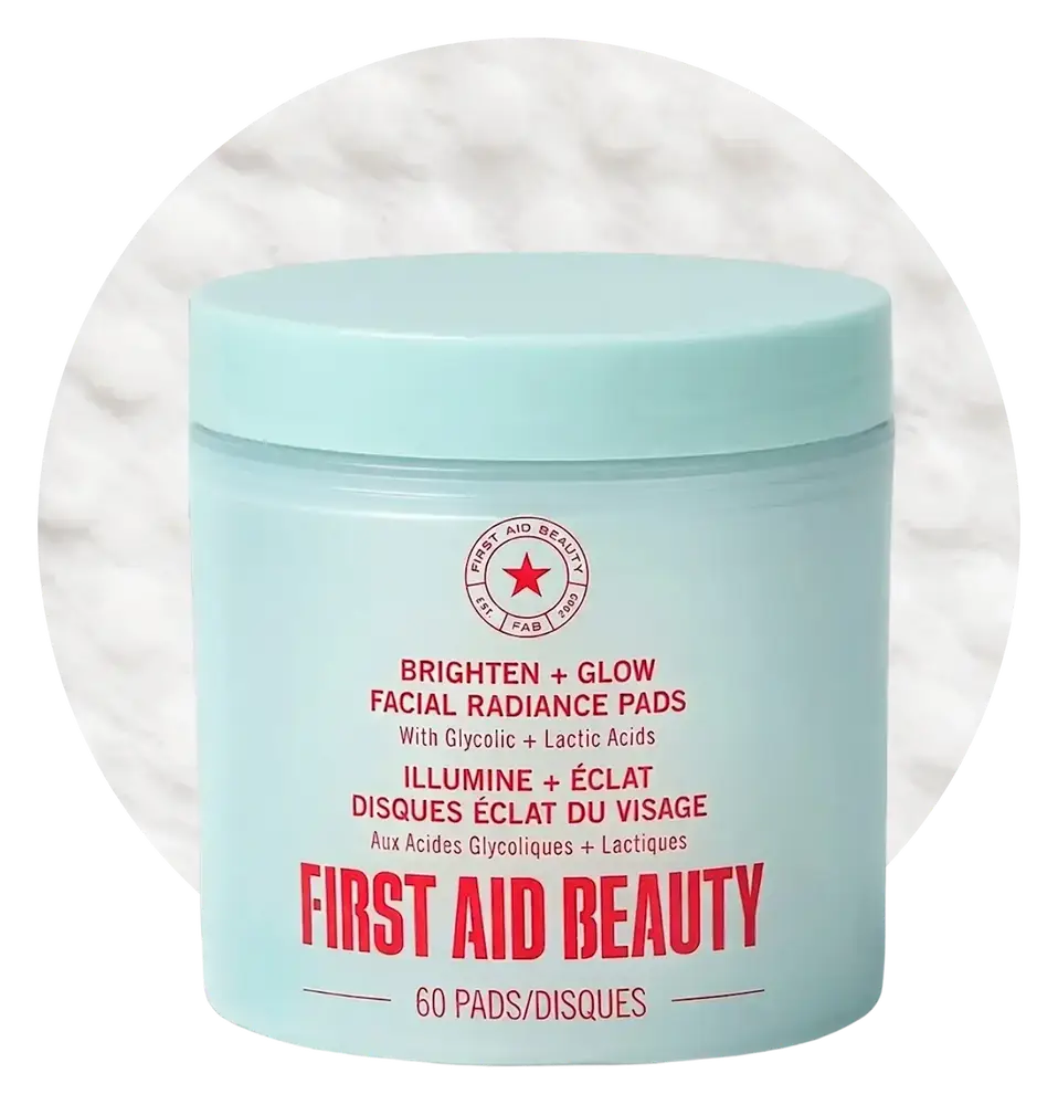 First Aid Beauty Brighten + Glow Facial Radiance Pads With Glycolic + Lactic Acids
