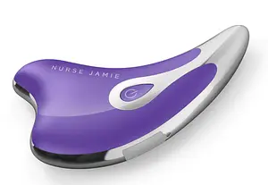 Nurse Jamie Triangle Facial Tool