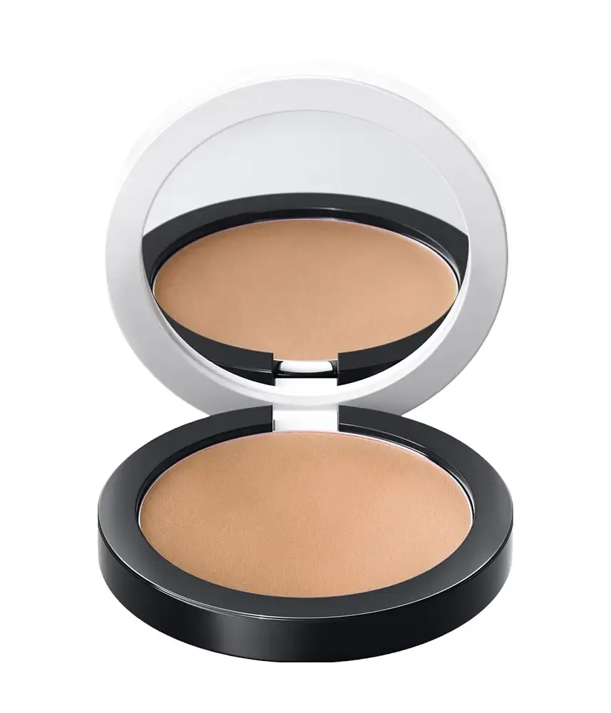 Und Gretel Wolken Compact Powder SPF 50+ Tanned 03