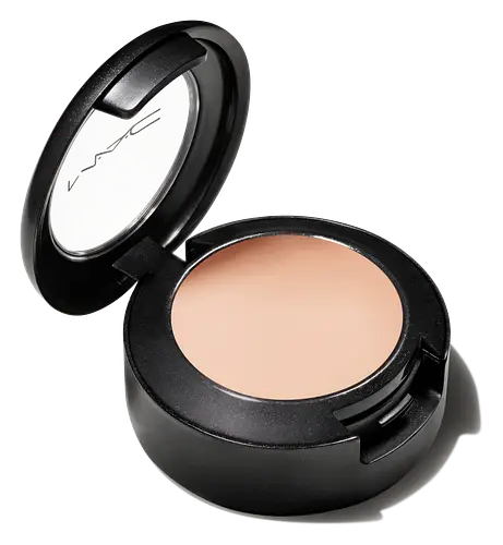 Mac Cosmetics Studio Finish Concealer NC15
