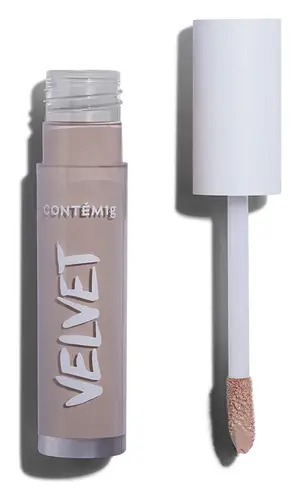 Contém 1g Velvet Liquid Concealer C6