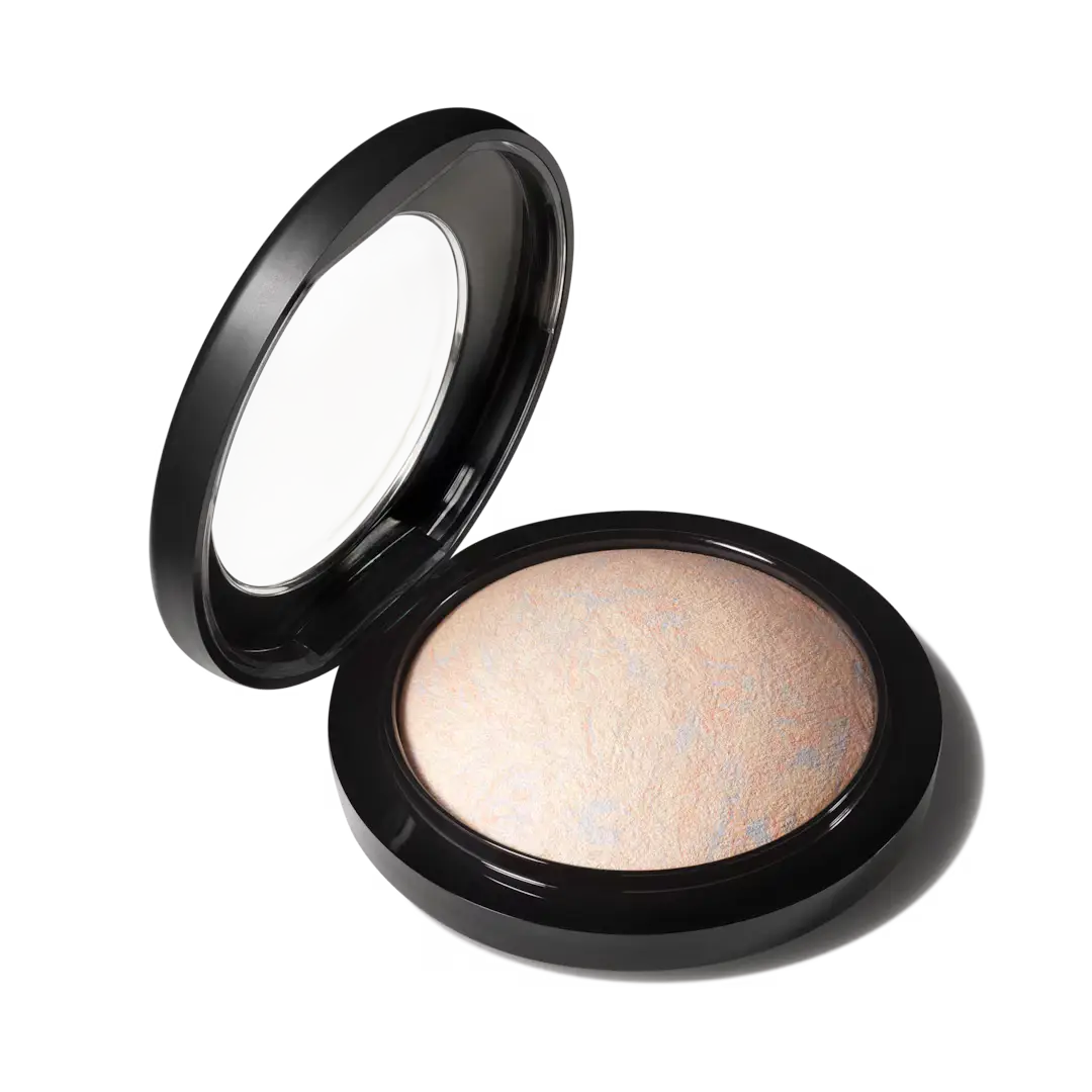 Mac Cosmetics Mineralize Skinfinish Lightscapade