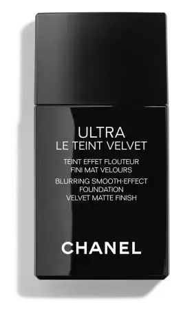 Chanel Ultra Le Teint Velvet Foundation B20