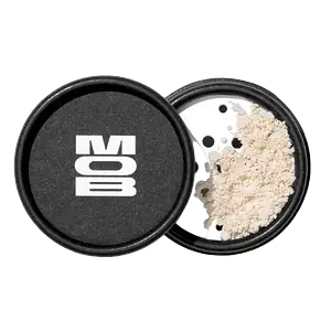 Mob Beauty Blurring Loose Setting Powder Translucent