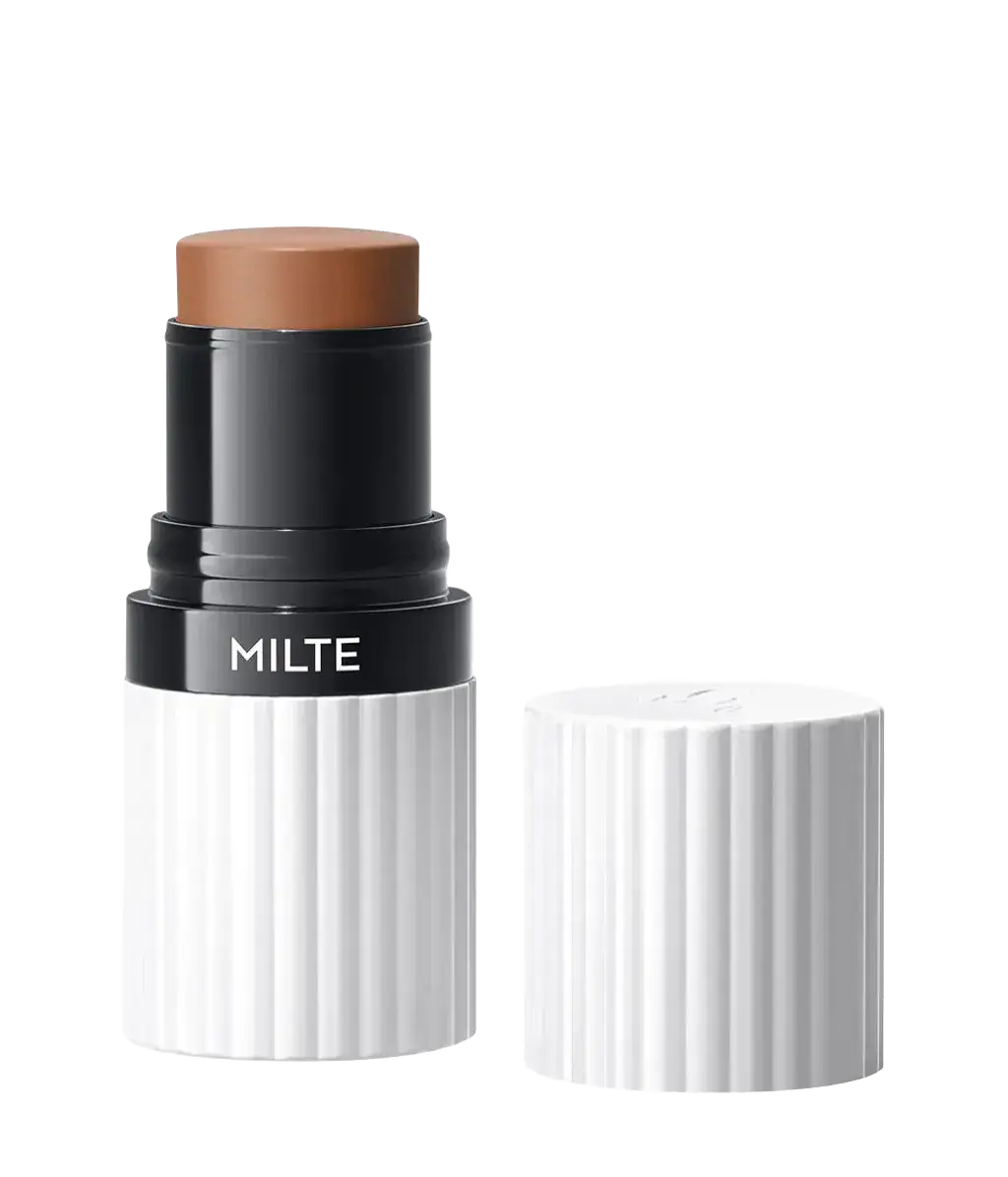 Und Gretel Milte Foundation Stick Balanced Dark 08