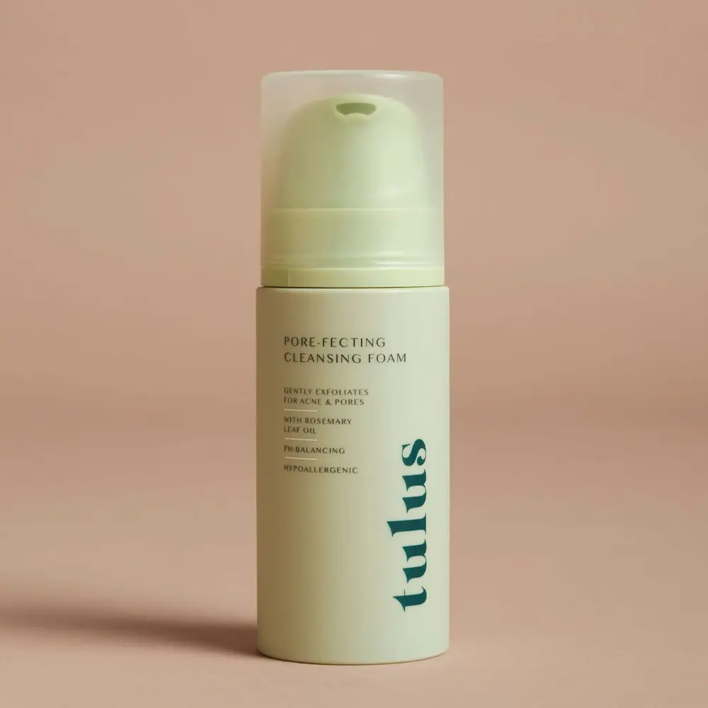 Tulus Pore-fecting cleansing foam