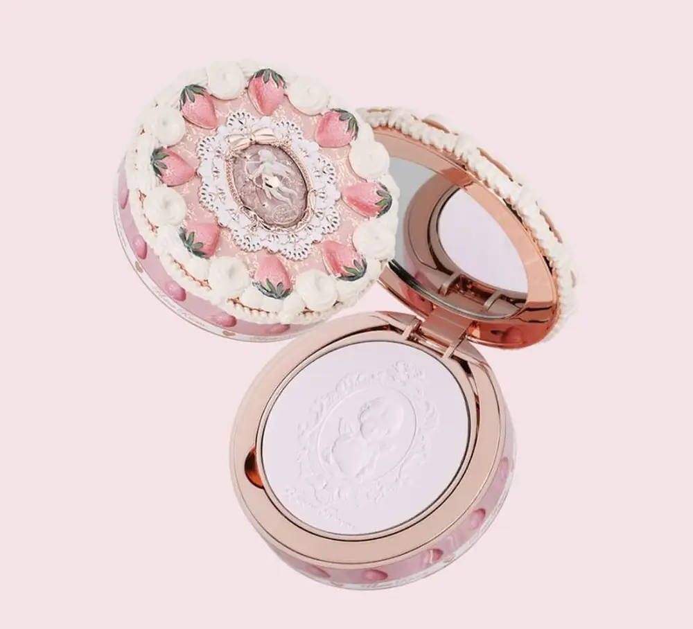 Flower Knows Strawberry Cupid Pressed Powder 01 Lavender