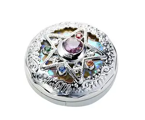 Creer Beaute Miracle Romance Sailor Moon Shining Moon Powder 2021 Edition
