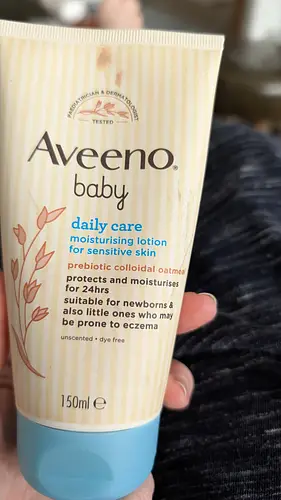 Aveeno Baby Daily Care Moisturising Lotion for Sensitive skin