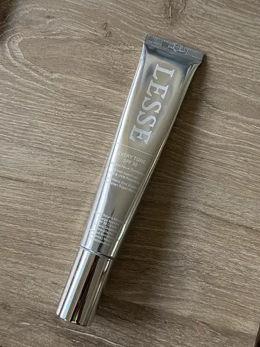 Lesse Every tone spf 30