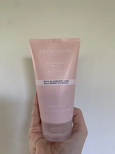 Revolution Beauty Cleansing Jelly with Blueberry and Goji Berry Extract