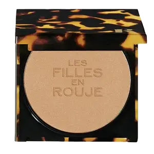 Les Filles En Rouje La Poudre Bonne Mine
