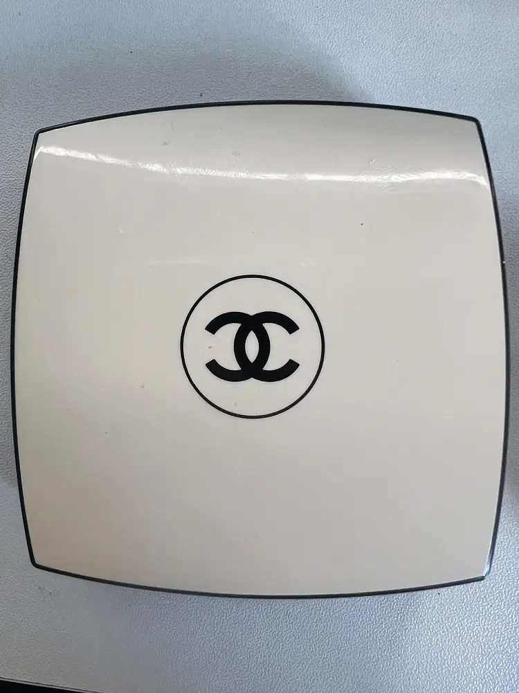 Chanel Les Beiges powder