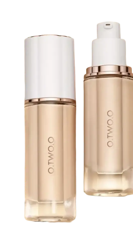 O.TWO.O Soft Mist Locking Foundation C01