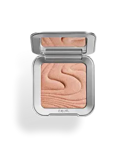 r.e.m. beauty Interstellar Highlighter Topper Miss Saturn